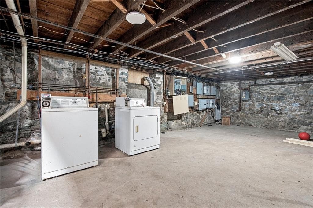 Commercial at 32 Northeast Street, Woonsocket, photo 41 of 49