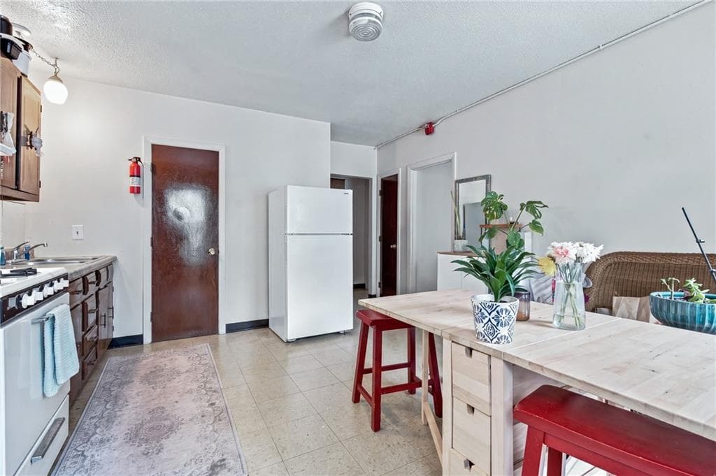 Commercial at 32 Northeast Street, Woonsocket, photo 18 of 49