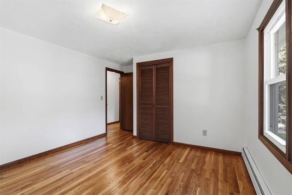 Single Family Residence at 83 Sage Drive, Warwick, photo 13 of 32