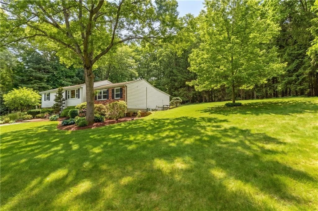 Single Family Residence at 8 Ledgemont Drive, Lincoln, photo 41 of 41