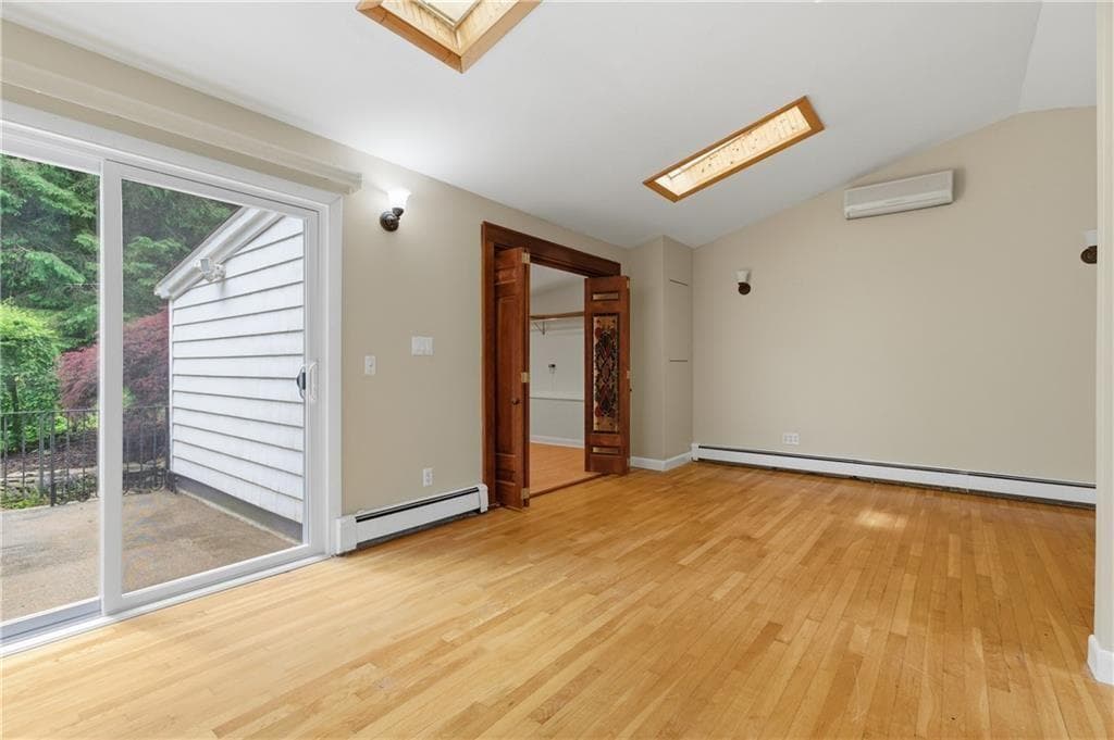 Single Family Residence at 8 Ledgemont Drive, Lincoln, photo 15 of 41