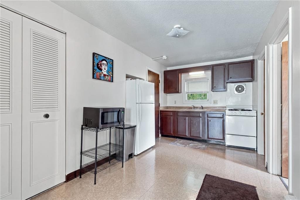 Commercial at 219 River Street, Woonsocket, photo 26 of 33