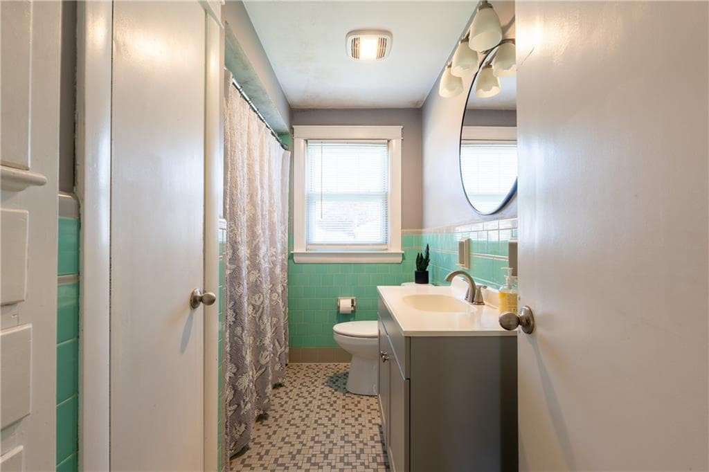 Single Family Residence at 110 James M Beardsworth Avenue, Tiverton, photo 14 of 24