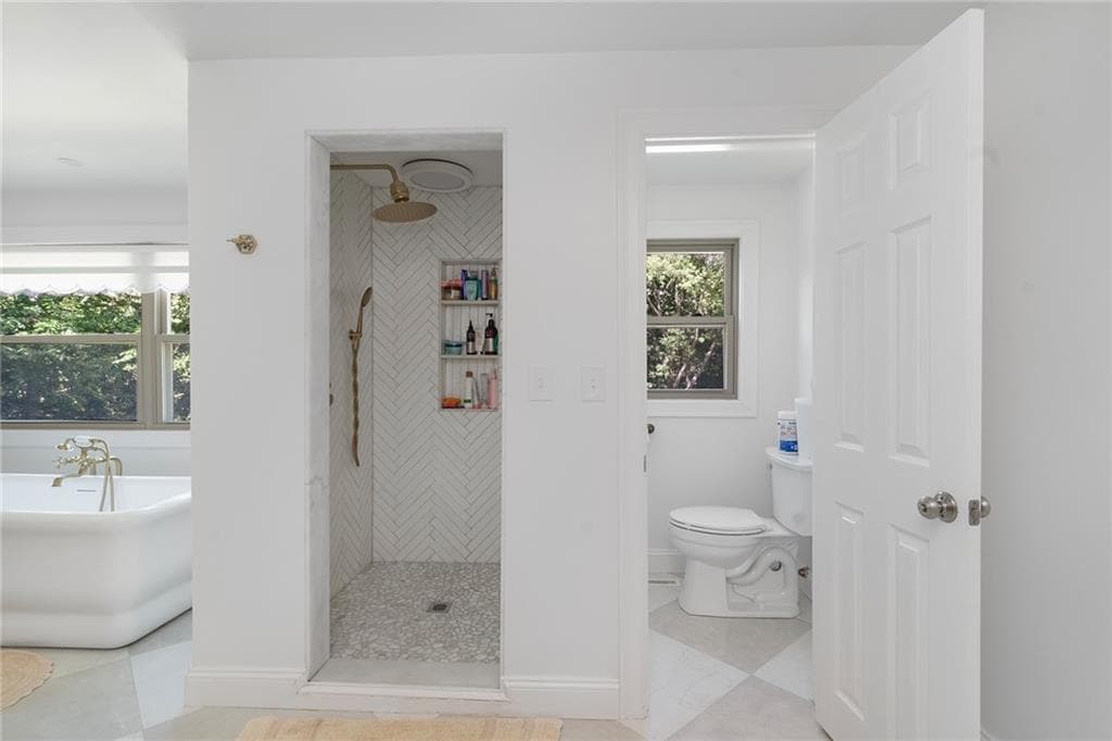 Single Family Residence at 151 Hope Road, Cranston, photo 13 of 47
