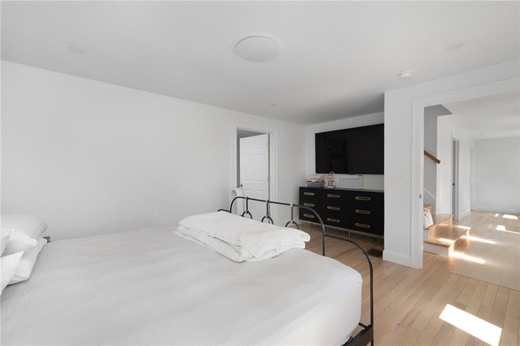 Single Family Residence at 151 Hope Road, Cranston, photo 5 of 47