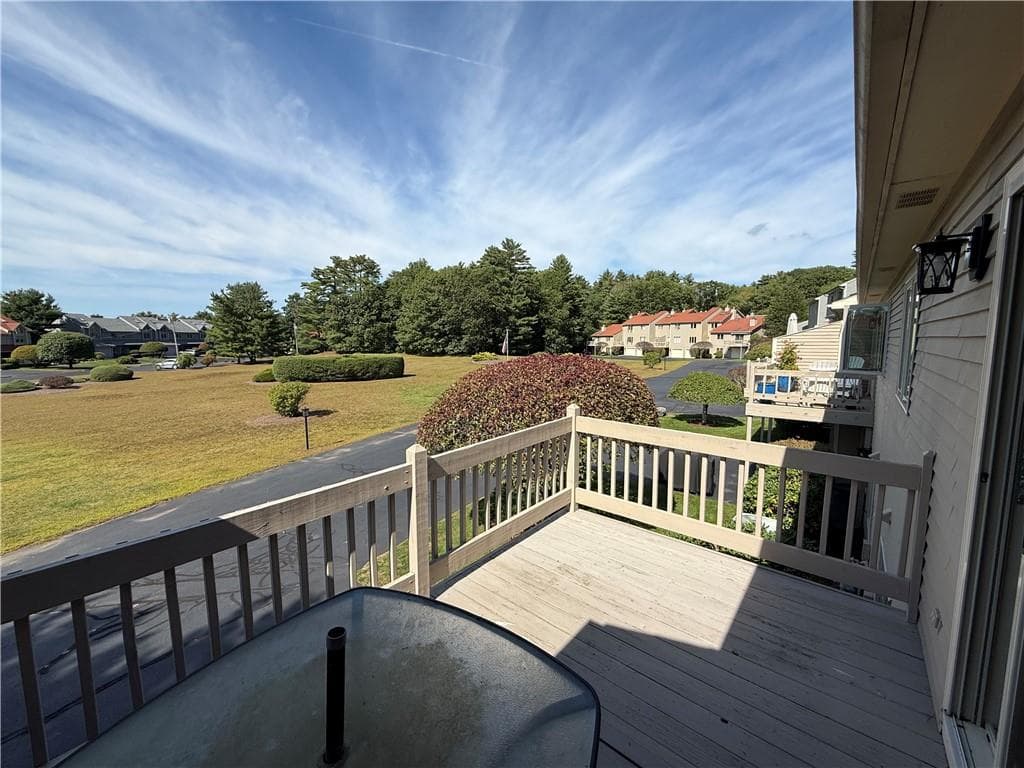 Condominium at 4 Shadowbrook Lane UNIT B, Smithfield, photo 16 of 17