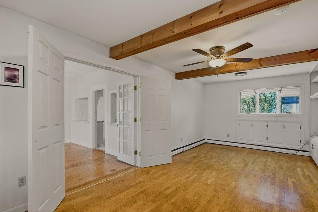 Single Family Residence at 28 Merton Road, Newport, photo 23 of 50