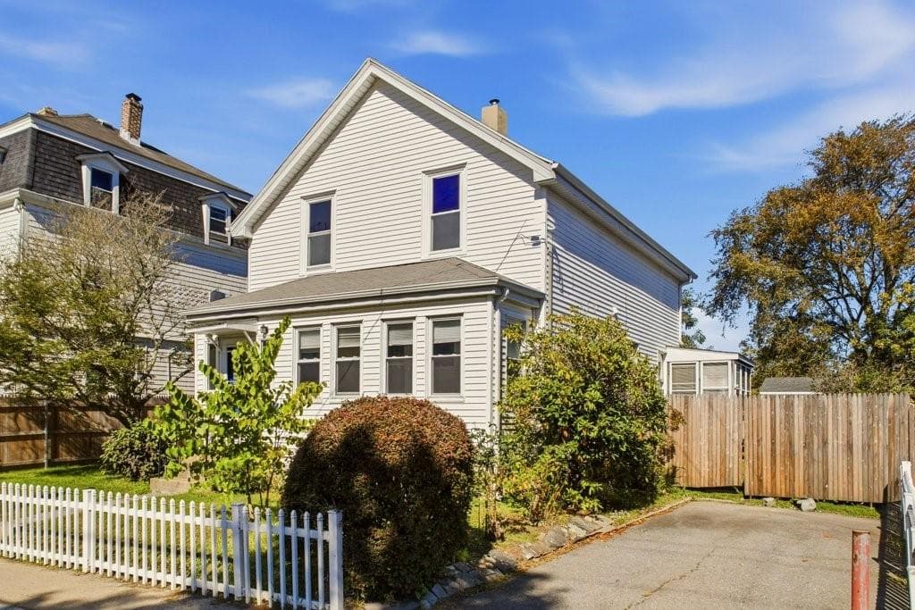 Single Family Residence at 28 Merton Road, Newport, photo 47 of 50