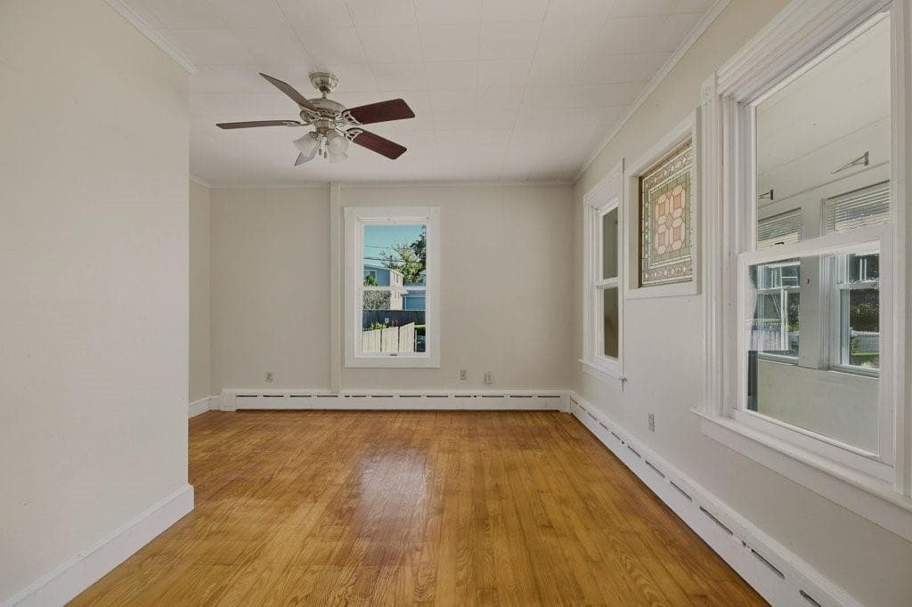 Single Family Residence at 28 Merton Road, Newport, photo 10 of 50