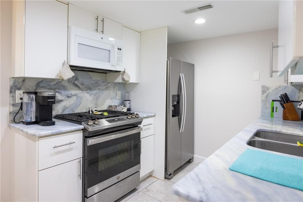 Condominium at 1145 Hartford Avenue UNIT 5A, Johnston, photo 13 of 25