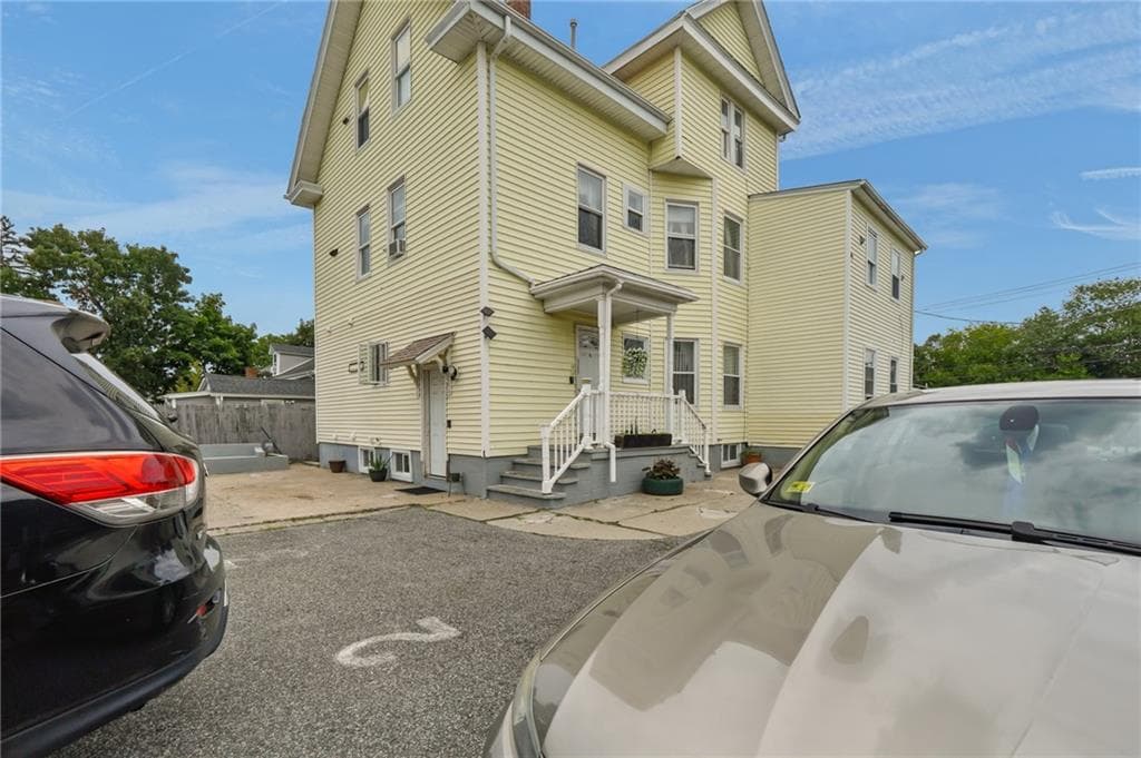 Multi Family at 143 Garden Street, Pawtucket, photo 23 of 25