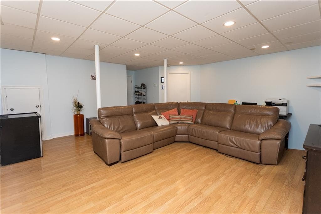 Single Family Residence at 986 Knotty Oak Road, Coventry, photo 27 of 33