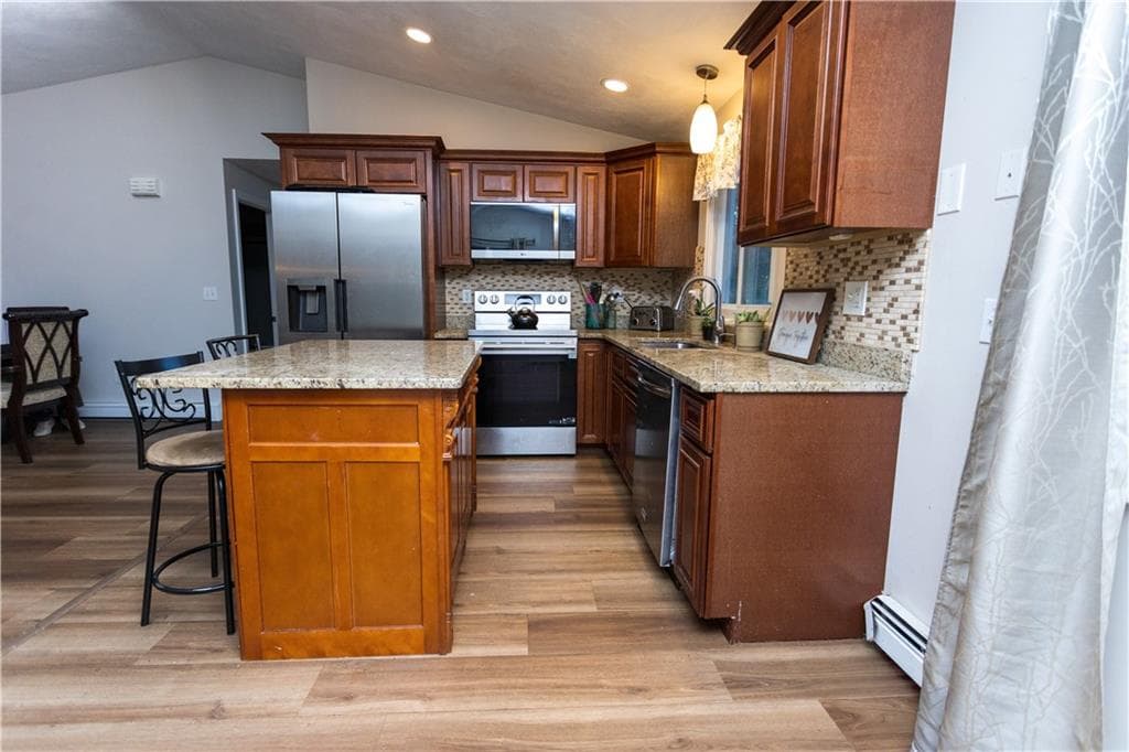 Single Family Residence at 986 Knotty Oak Road, Coventry, photo 16 of 33