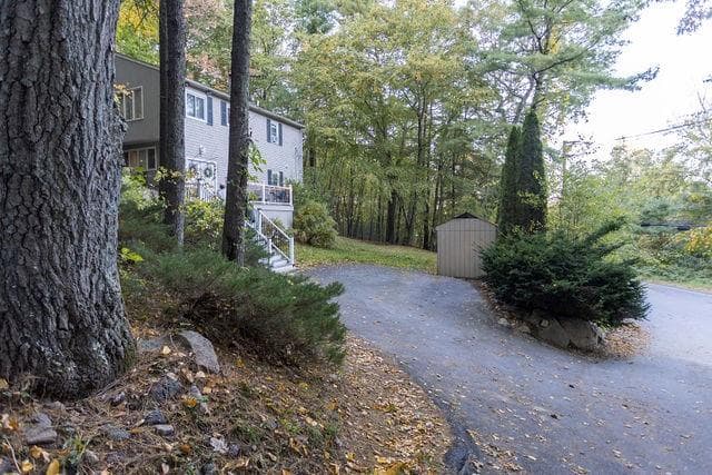 Single Family Residence at 986 Knotty Oak Road, Coventry, photo 3 of 33