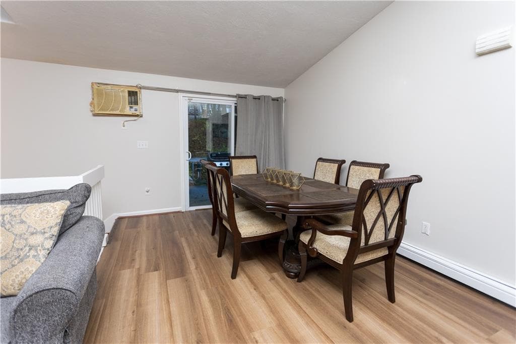 Single Family Residence at 986 Knotty Oak Road, Coventry, photo 24 of 33