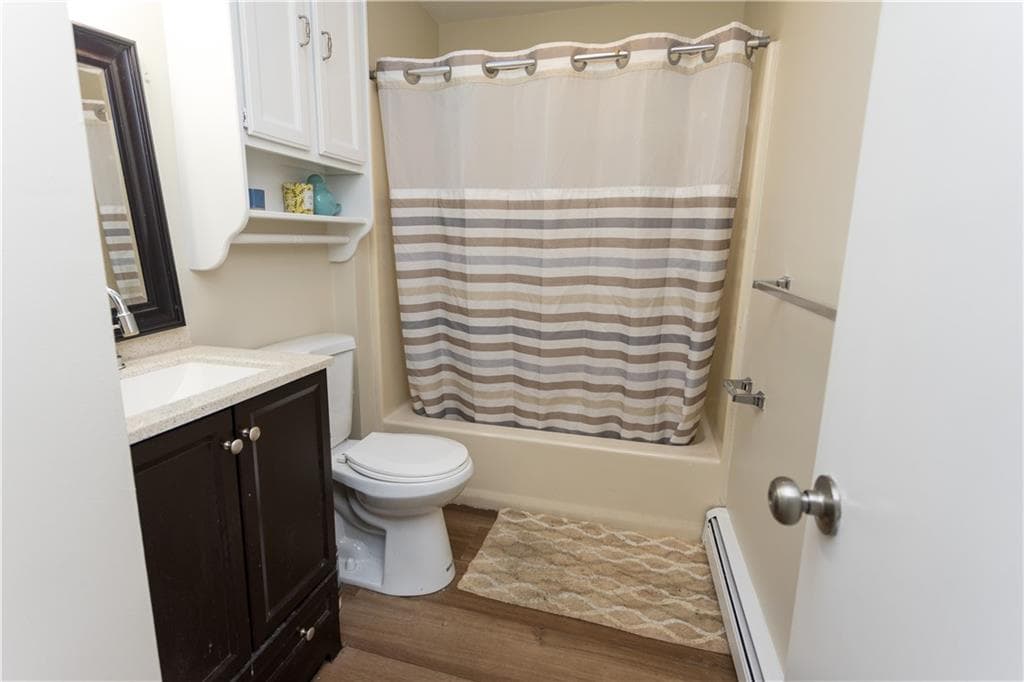 Single Family Residence at 986 Knotty Oak Road, Coventry, photo 14 of 33
