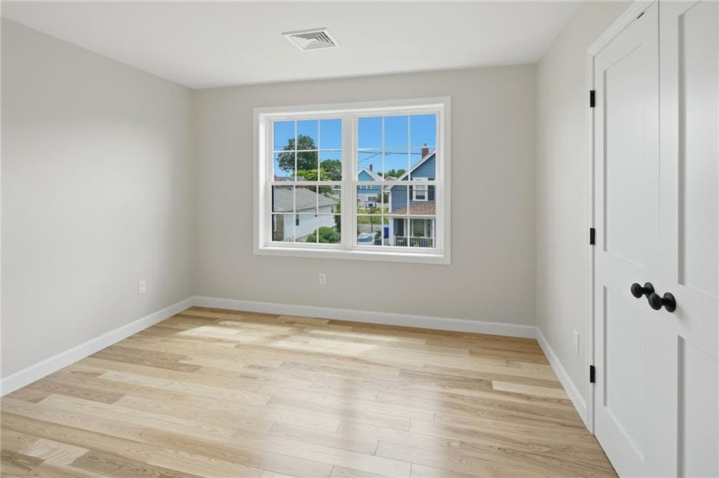Single Family Residence at 135 Owen Avenue, Pawtucket, photo 27 of 47