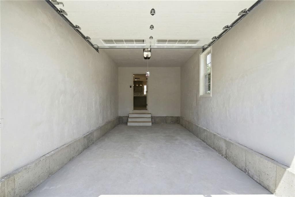 Single Family Residence at 135 Owen Avenue, Pawtucket, photo 17 of 47