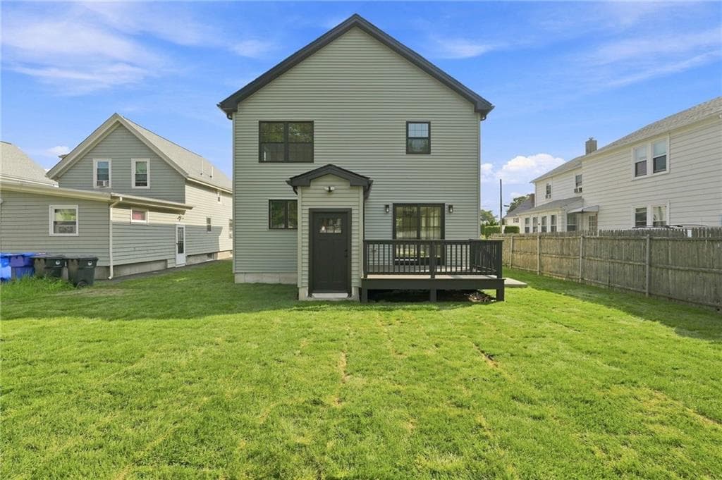 Single Family Residence at 135 Owen Avenue, Pawtucket, photo 3 of 47