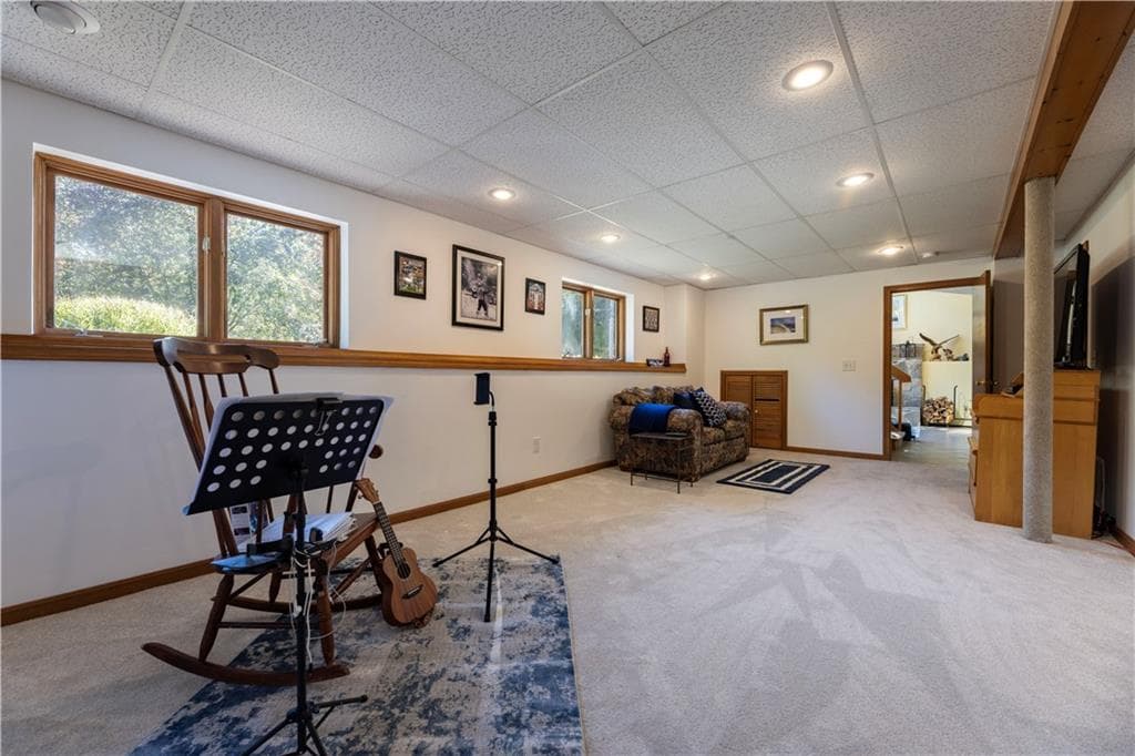 Single Family Residence at 8 Robin Drive, North Kingstown, photo 37 of 50