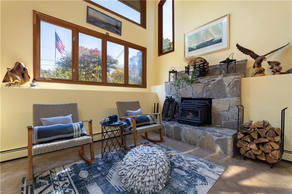 Single Family Residence at 8 Robin Drive, North Kingstown, photo 31 of 50