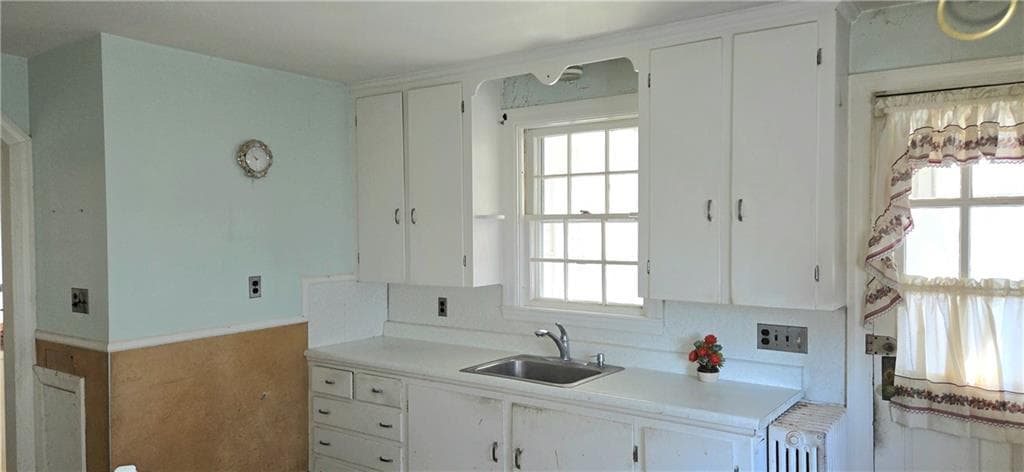 Single Family Residence at 20 Intervale Road, Cranston, photo 4 of 20