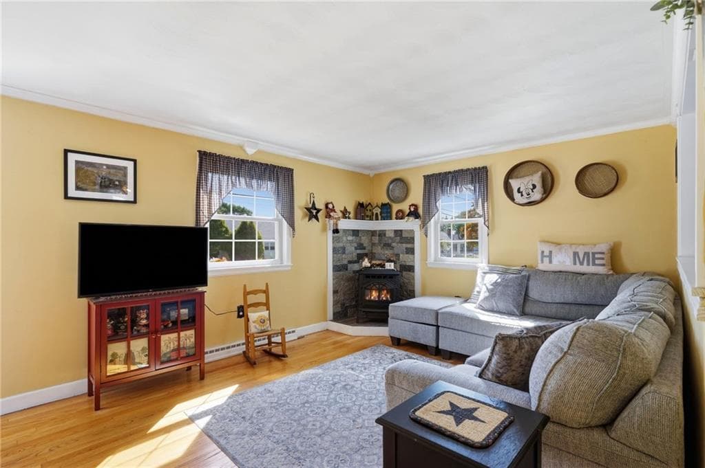 Single Family Residence at 220 Williams Street, Cumberland, photo 5 of 30