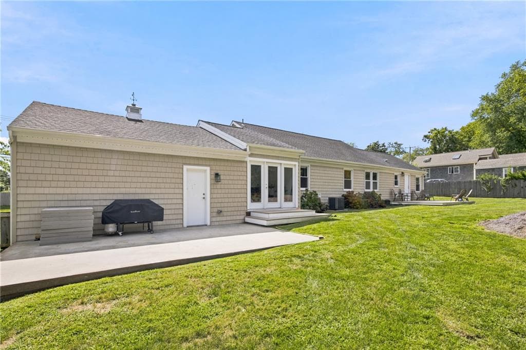 Single Family Residence at 561 Boyds Lane, Portsmouth, photo 42 of 50