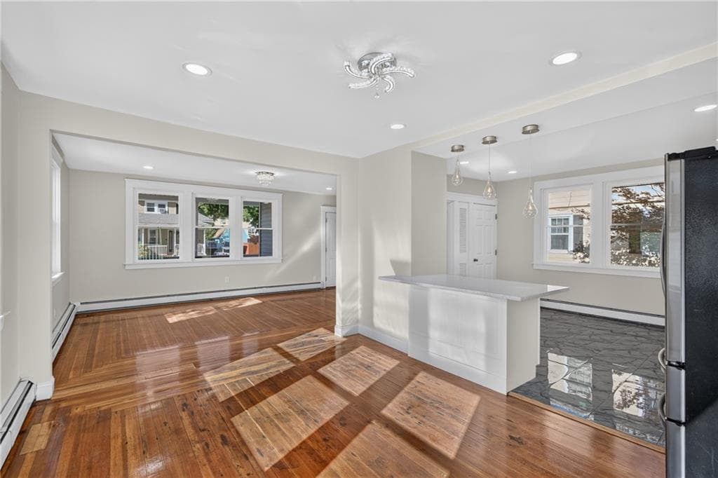 Single Family Residence at 196 Sinclair Avenue, Providence, photo 14 of 36