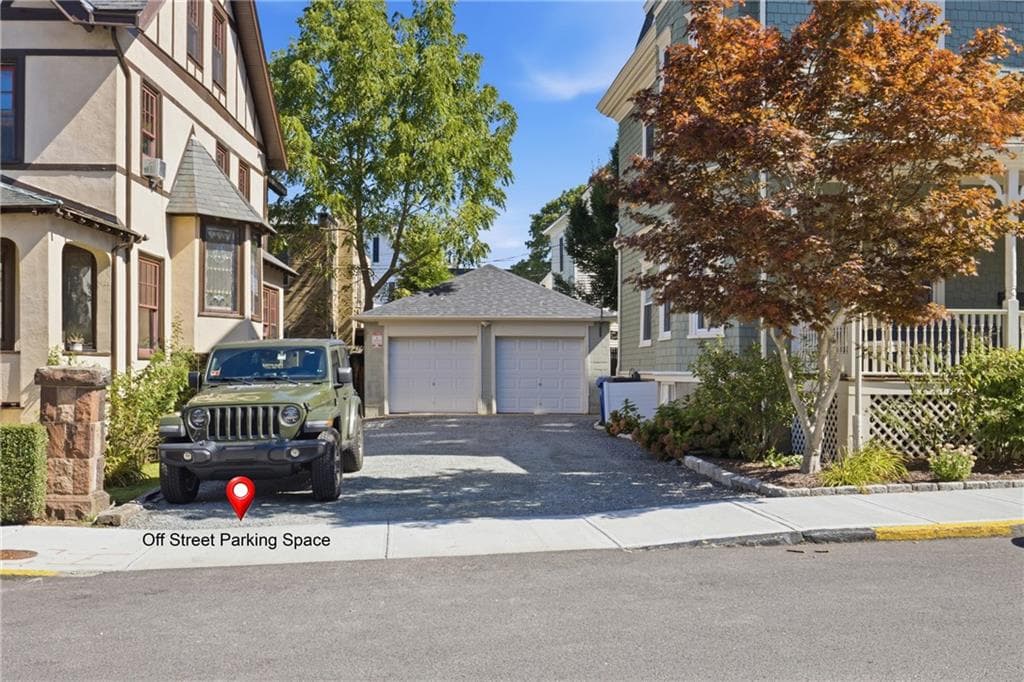 Condominium at 8 Everett Street UNIT 3, Newport, photo 3 of 28