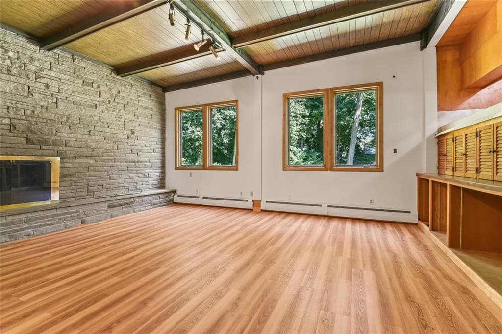 Single Family Residence at 35 Lane E, Warwick, photo 20 of 35