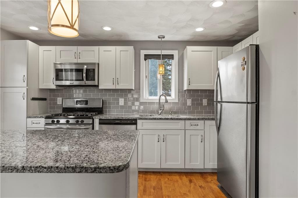 Single Family Residence at 2 Medieval Way, West Warwick, photo 12 of 50