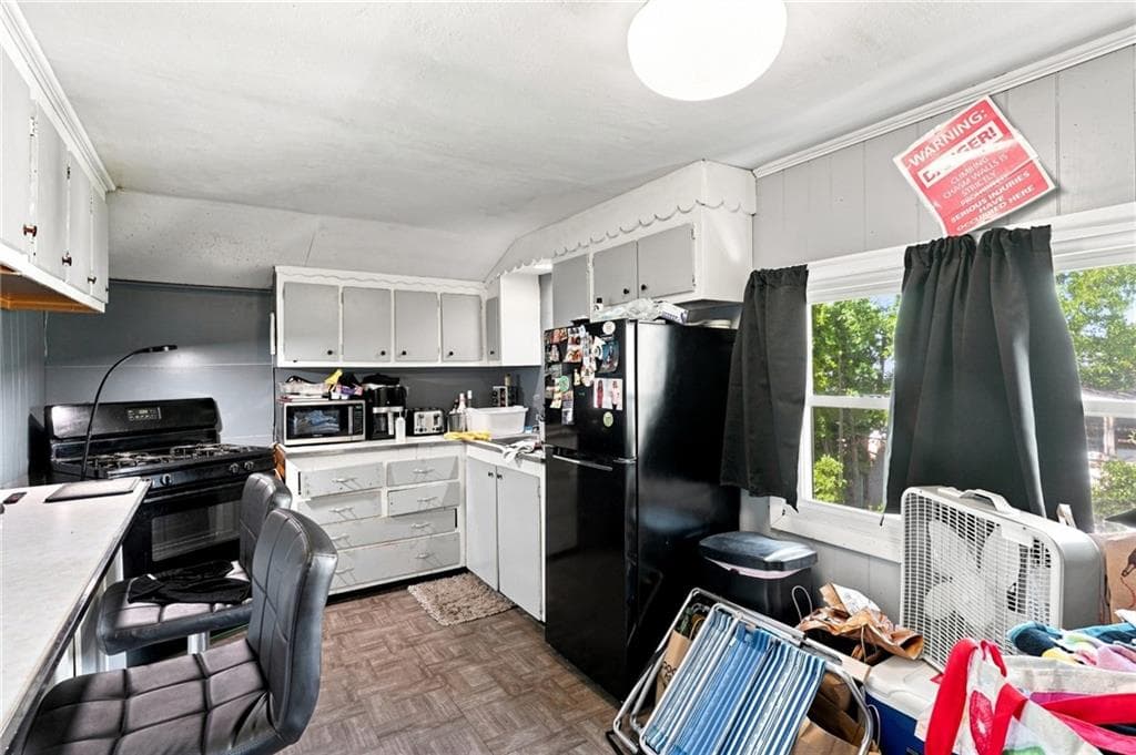Multi Family at 85 Moorland Avenue, Providence, photo 43 of 45
