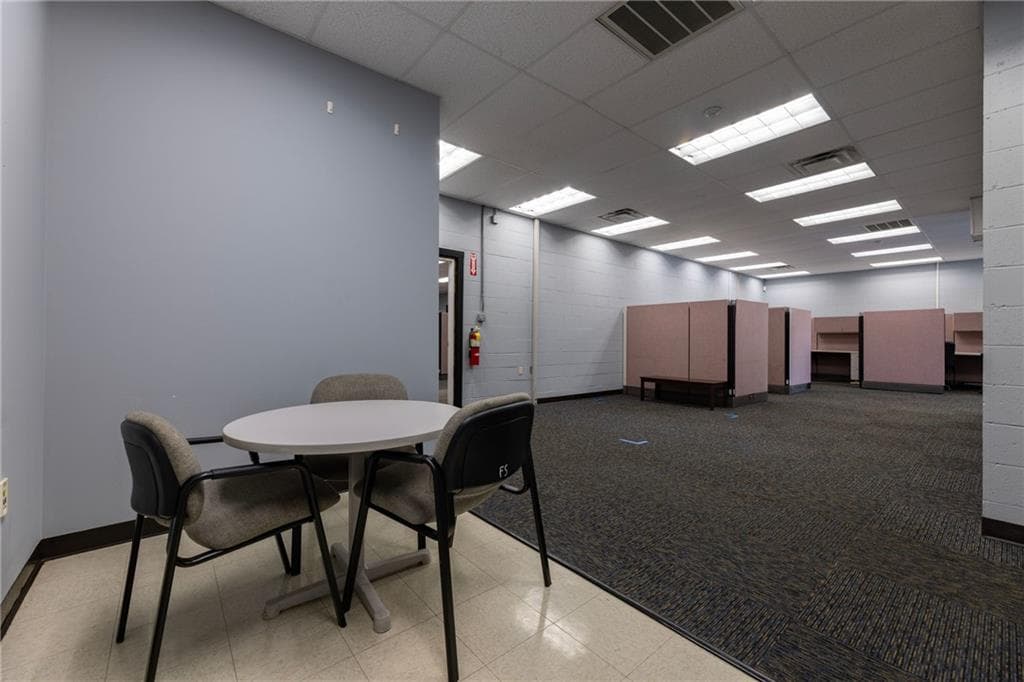 Commercial at 1320 Eddie Dowling Highway, Lincoln, photo 14 of 41