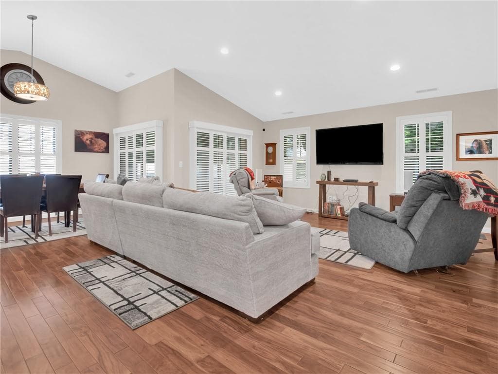 Condominium at 3 Quail Ridge Road, North Providence, photo 7 of 29