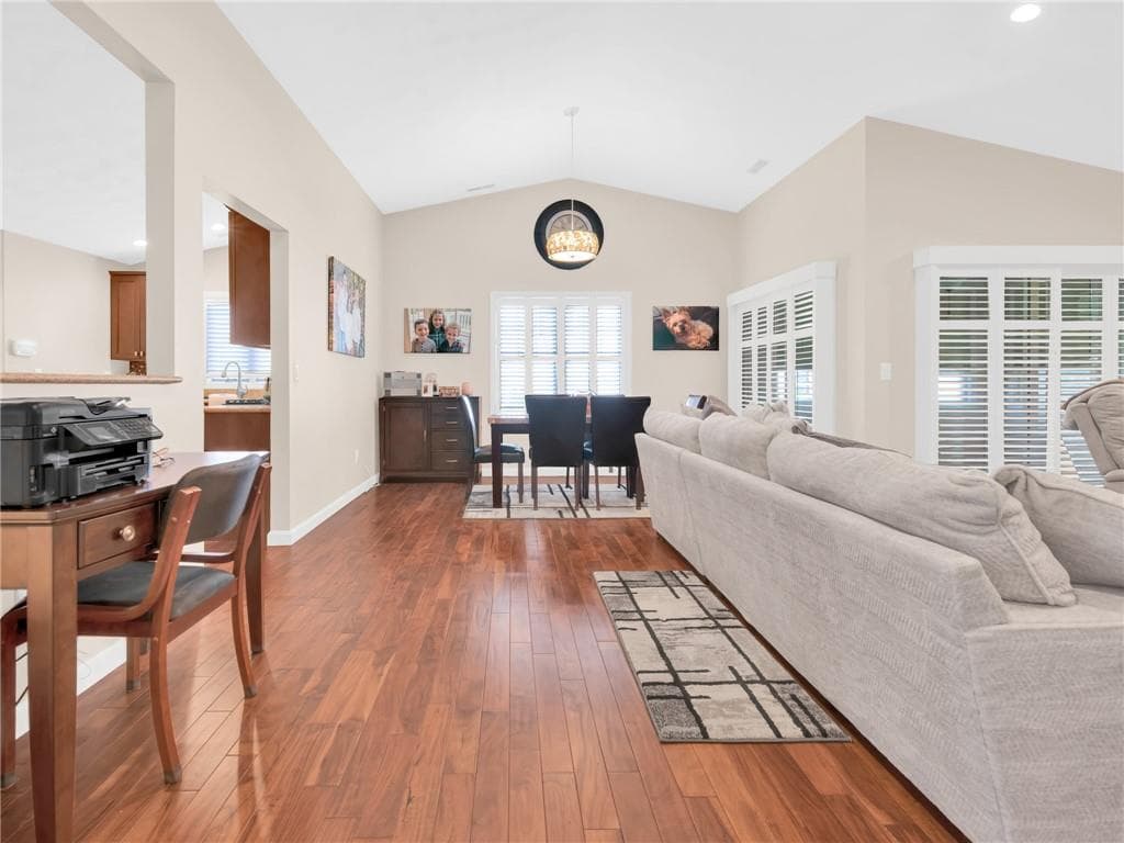 Condominium at 3 Quail Ridge Road, North Providence, photo 9 of 29
