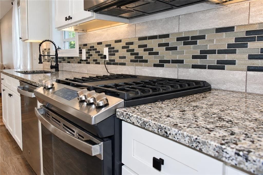 Single Family Residence at Smithfield, photo 12 of 40