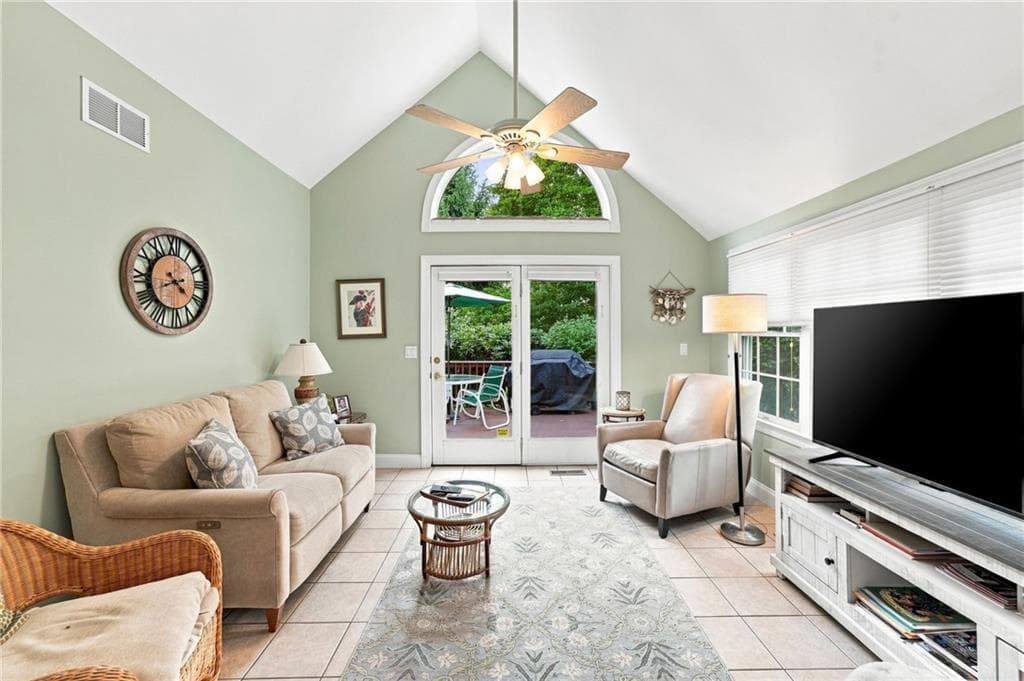 Condominium at 45 Fieldstone Drive, East Greenwich, photo 16 of 40