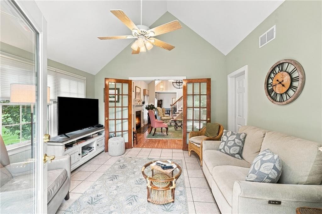 Condominium at 45 Fieldstone Drive, East Greenwich, photo 15 of 40