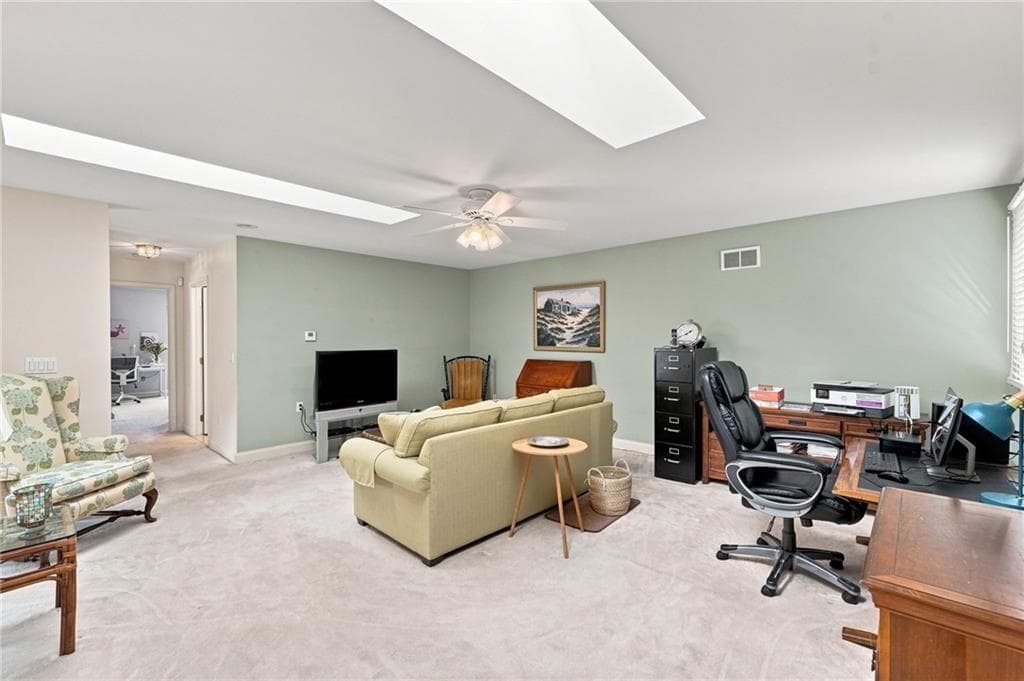 Condominium at 45 Fieldstone Drive, East Greenwich, photo 29 of 40