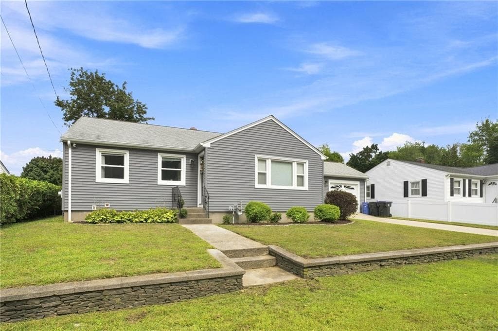 26 Alan Avenue