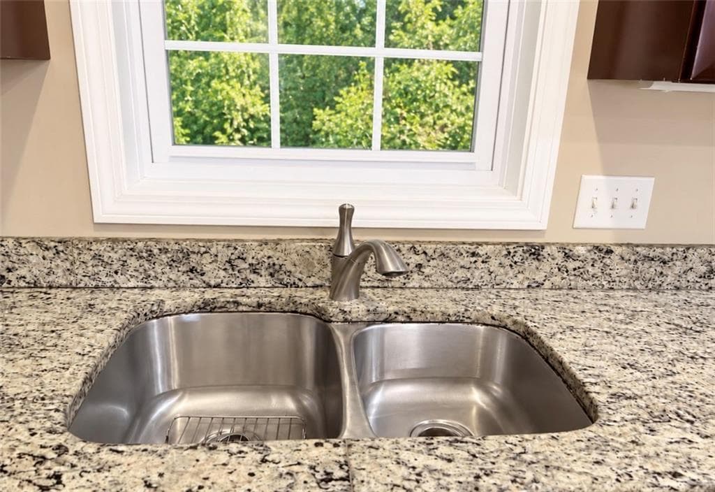 Single Family Residence at 35 Doe Crossing Drive, Burrillville, photo 7 of 26