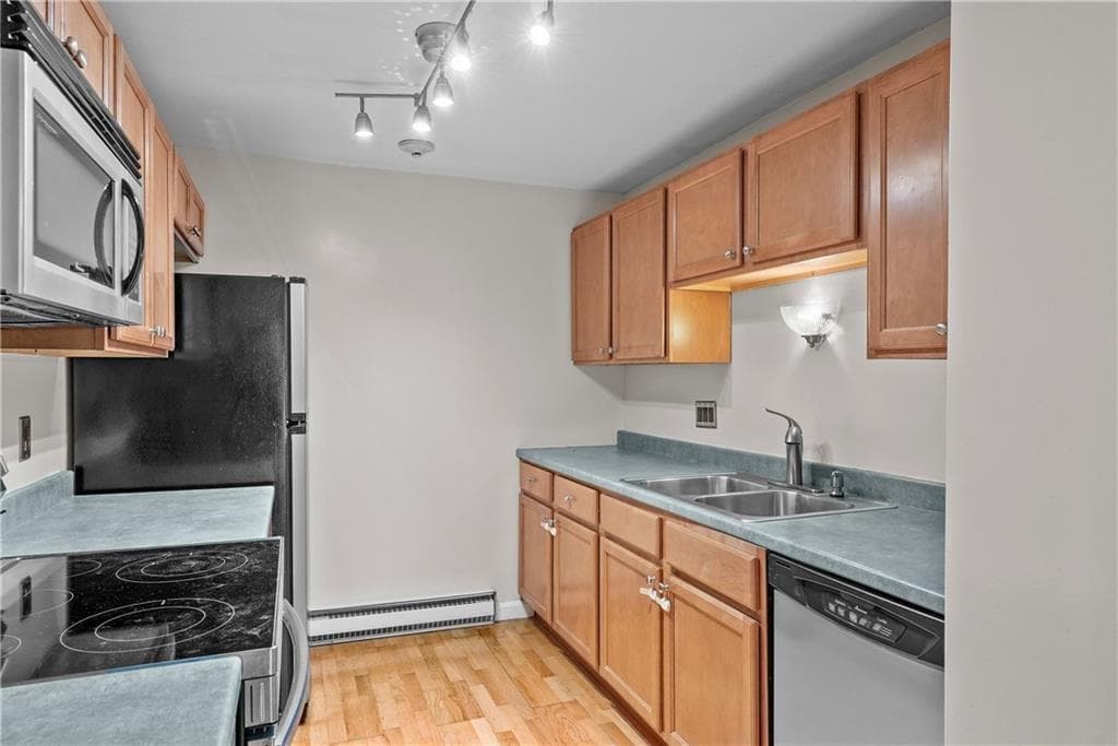 Condominium at 117 John Street UNIT 14, Lincoln, photo 2 of 28