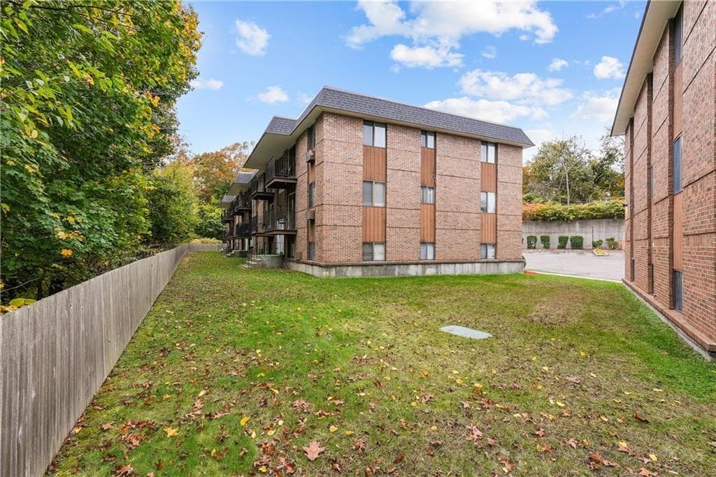 Condominium at 117 John Street UNIT 14, Lincoln, photo 26 of 28