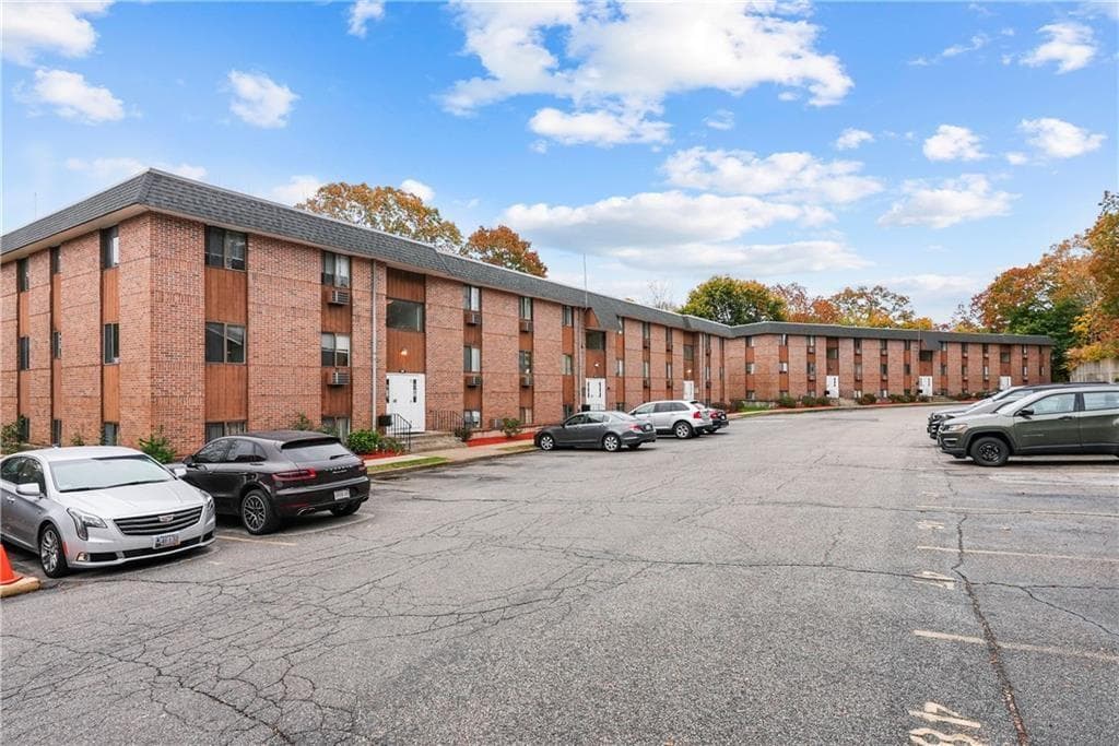 Condominium at 117 John Street UNIT 14, Lincoln, photo 22 of 28