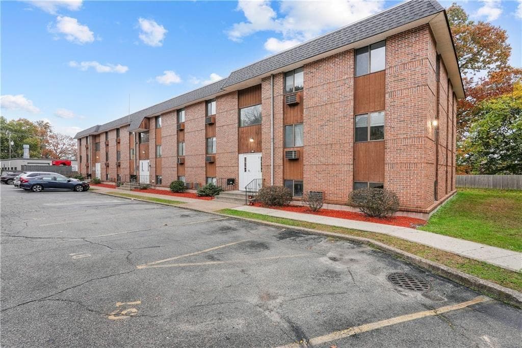 Condominium at 117 John Street UNIT 14, Lincoln, photo 28 of 28