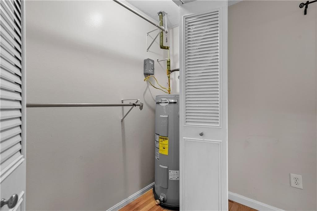 Condominium at 117 John Street UNIT 14, Lincoln, photo 19 of 28