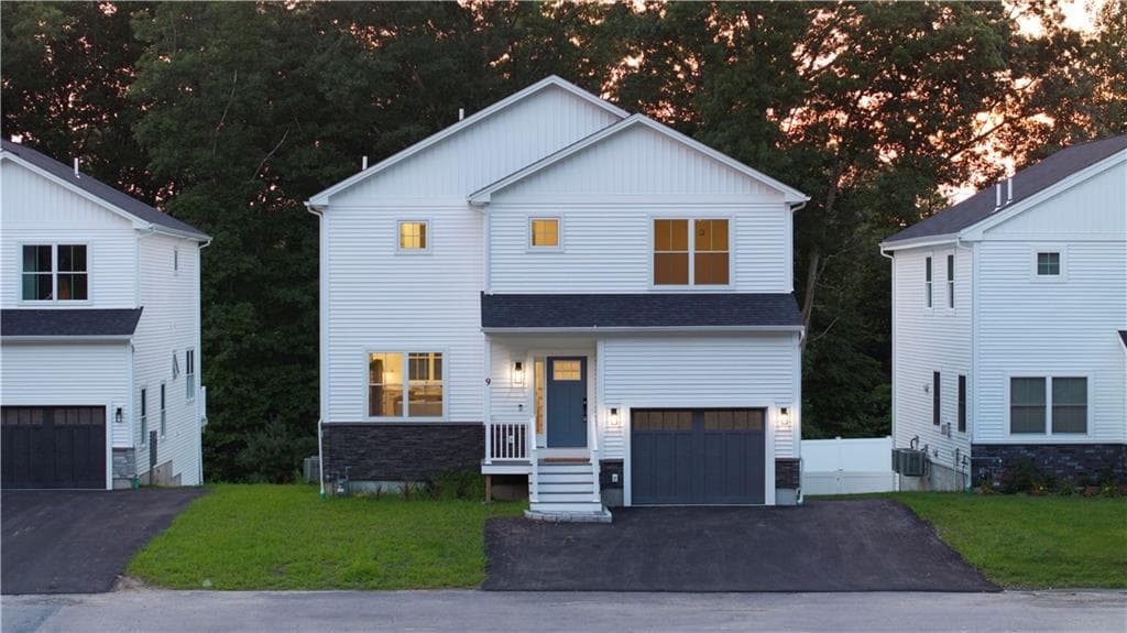 9 Stoneridge Road UNIT 9