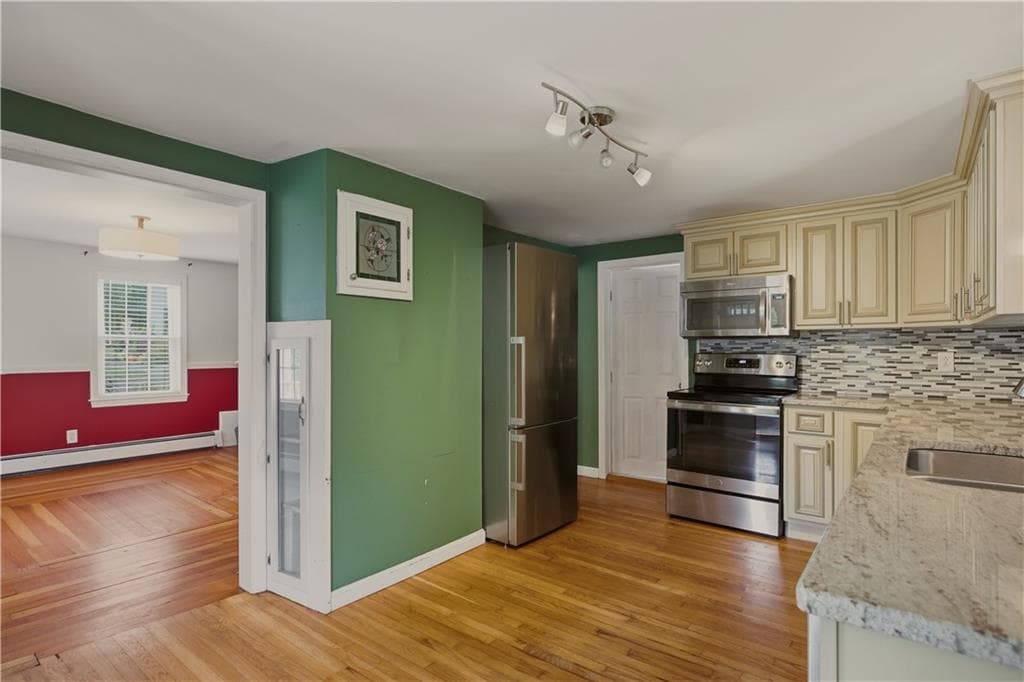 Single Family Residence at 21 King Road, Tiverton, photo 6 of 50