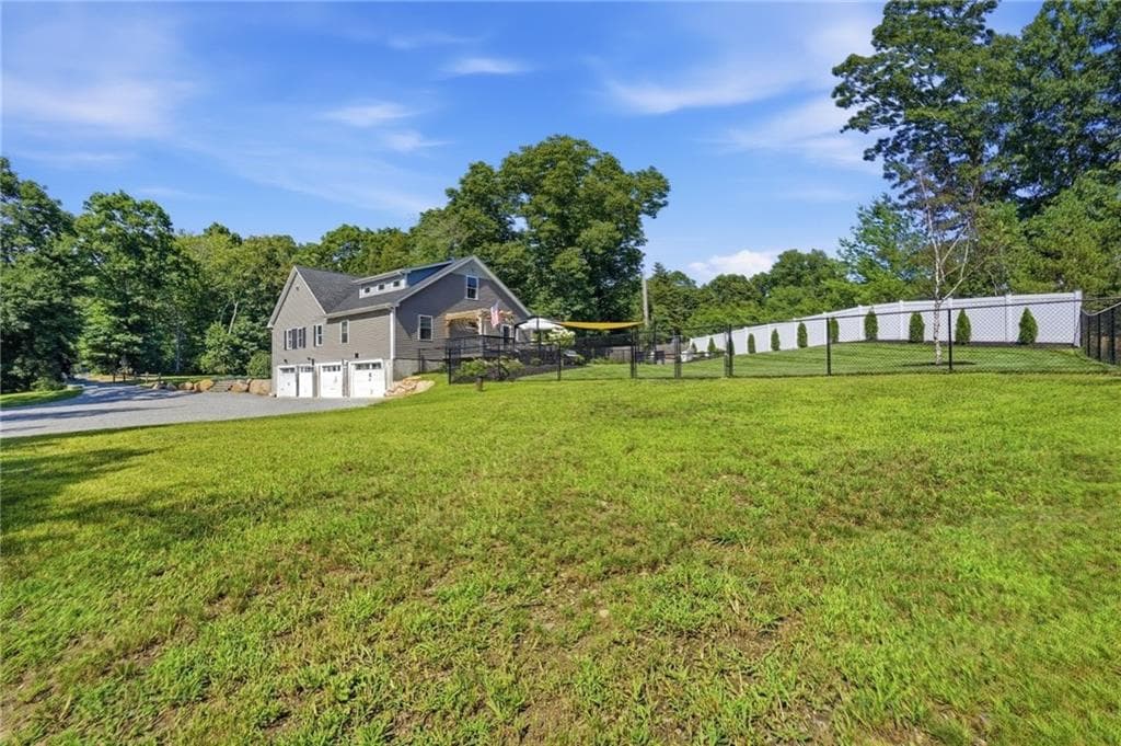 Single Family Residence at 95 Buttonwoods Road, Richmond, photo 40 of 45